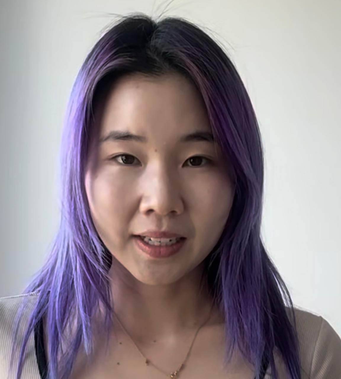 Desde 2021 mantiene una relación pública con Rodrigo Vázquez, ingeniero en biotecnología originario de Oaxaca, quien le ayuda a grabar sus videos.