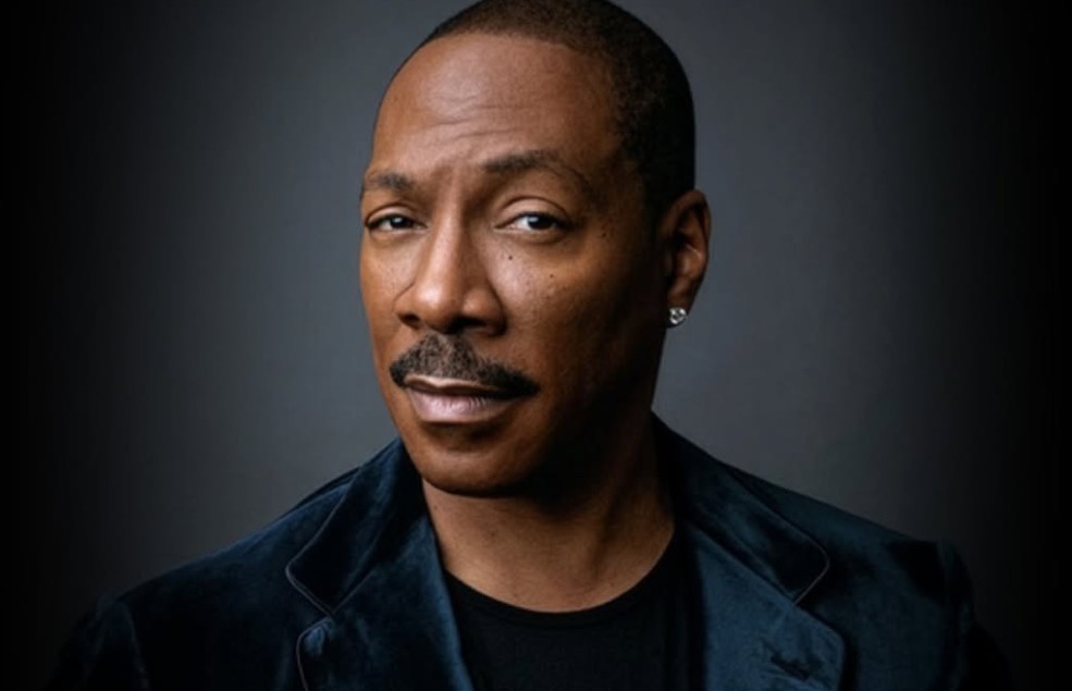 Eddie Murphy era uno de los grandes favoritos para ganar el Oscar como mejor actor de reparto por su actuación en la película "Dreamgirls". Su interpretación del cantante James “Thunder” Early fue ampliamente elogiada por la crítica y parecía tener el premio prácticamente asegurado. Sin embargo, el panorama cambió cuando se estrenó la comedia "Norbit" durante la temporada de premios, una película que fue duramente criticada y que contrastaba con su trabajo dramático. Muchos analistas consideran que el estreno de esa cinta dañó su campaña y finalmente el Oscar fue para Alan Arkin por "Little Miss Sunshine".