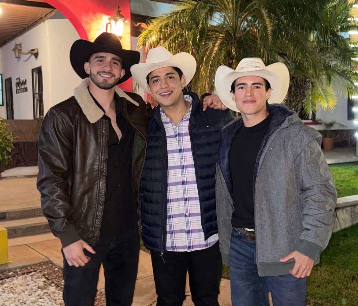 Gibrán se presenta en Instagram como modelo y coach, además de compartir contenido relacionado con el acondicionamiento físico.