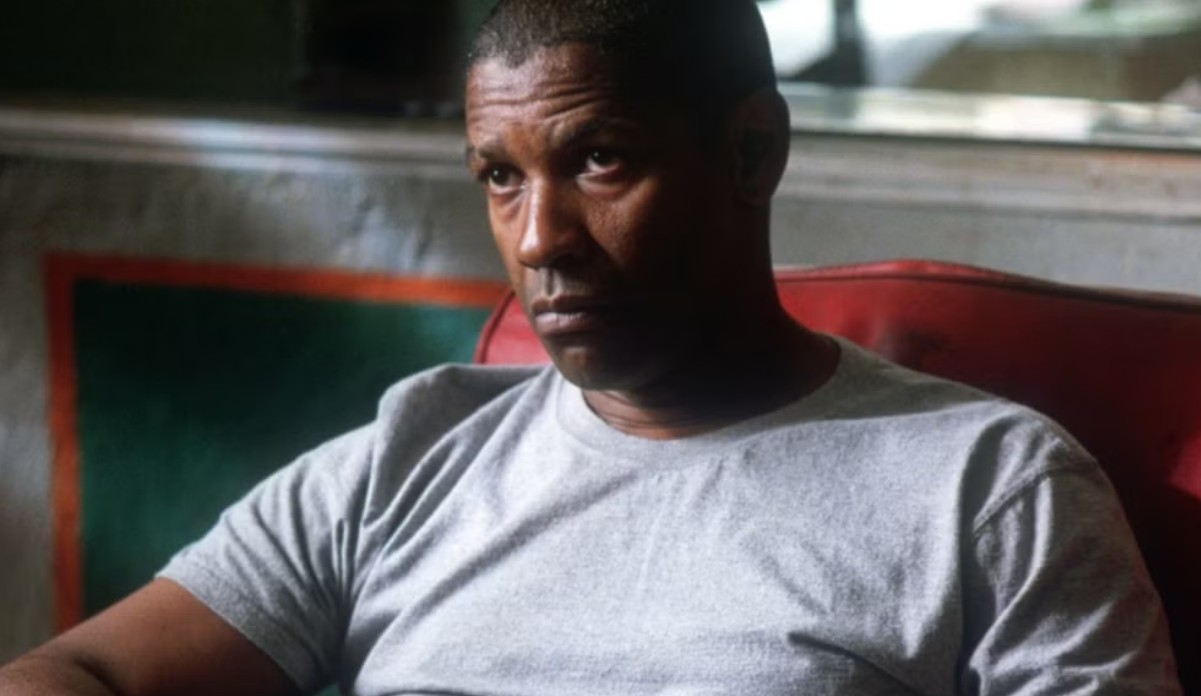 Cuando se estrenó, varios críticos consideraron excesivo el estilo visual del director Tony Scott y cuestionaron el ritmo de la historia. Con el tiempo, la película protagonizada por Denzel Washington fue ganando reconocimiento entre el público gracias a su intensidad emocional, sus escenas de acción y una de las actuaciones más recordadas del actor.