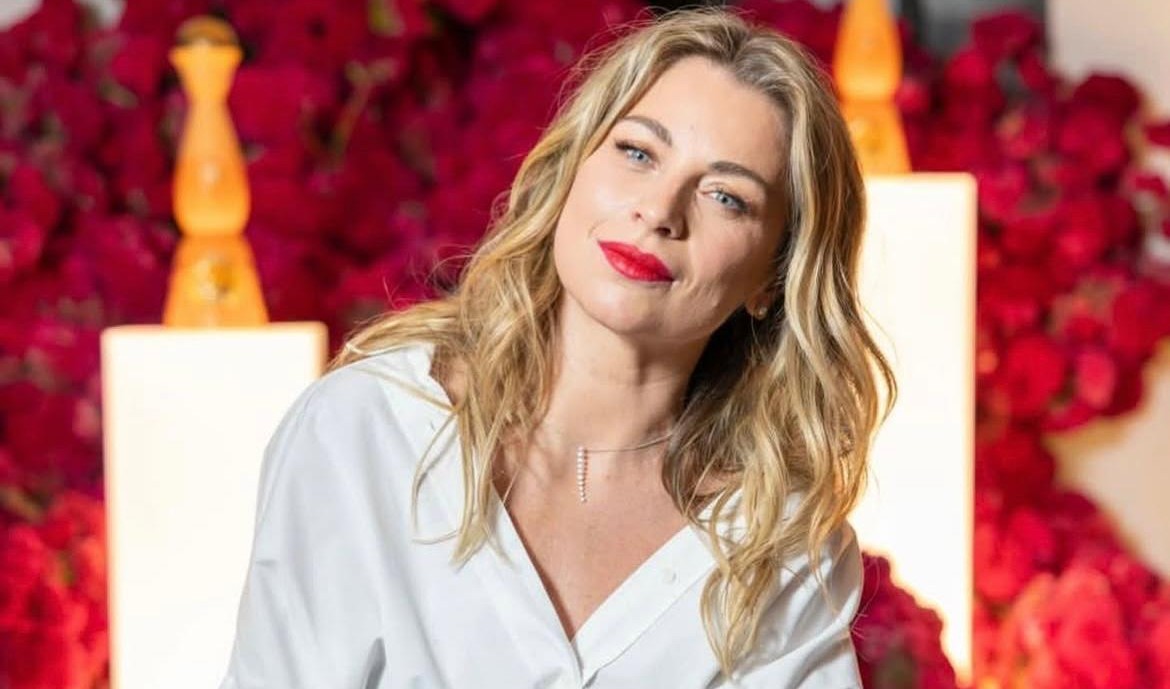 Aunque comenzó desde niña, Ludwika Paleta marcó a toda una generación juvenil con telenovelas como "Amigas y rivales". Durante años fue una de las actrices más populares de Televisa y se convirtió en un ícono juvenil. A sus 47 años, se ha enfocado en papeles más maduros en series y cine.