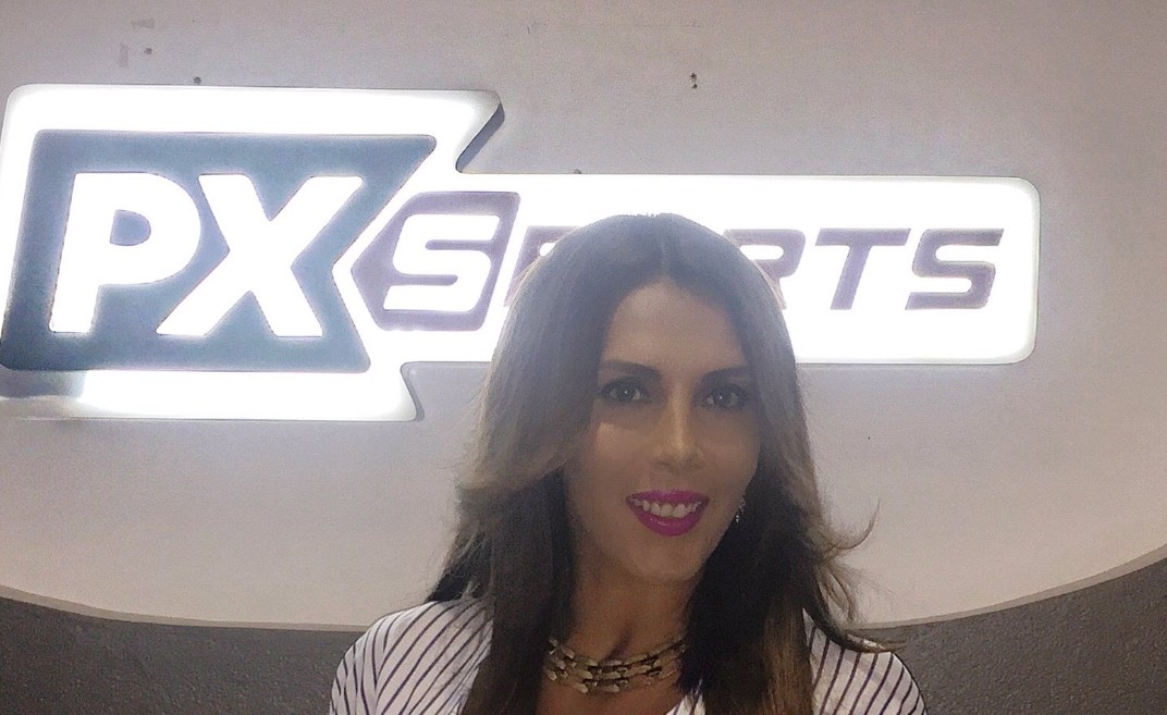 De forma paralela, practicaba capoeira y, tras varios años de entrenamiento, se convirtió en instructora certificada de esa disciplina.