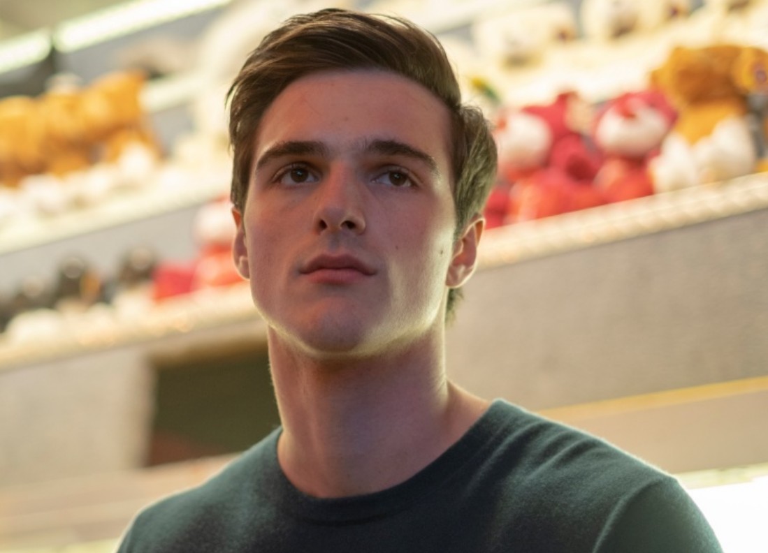 Interpretado por Jacob Elordi, Nate Jacobs se convirtió rápidamente en uno de los personajes más odiados de "Euphoria". Su personalidad manipuladora, agresiva y controladora, sus relaciones tóxicas y sus comportamientos violentos lo transformaron en uno de los villanos más odiados de la producción.