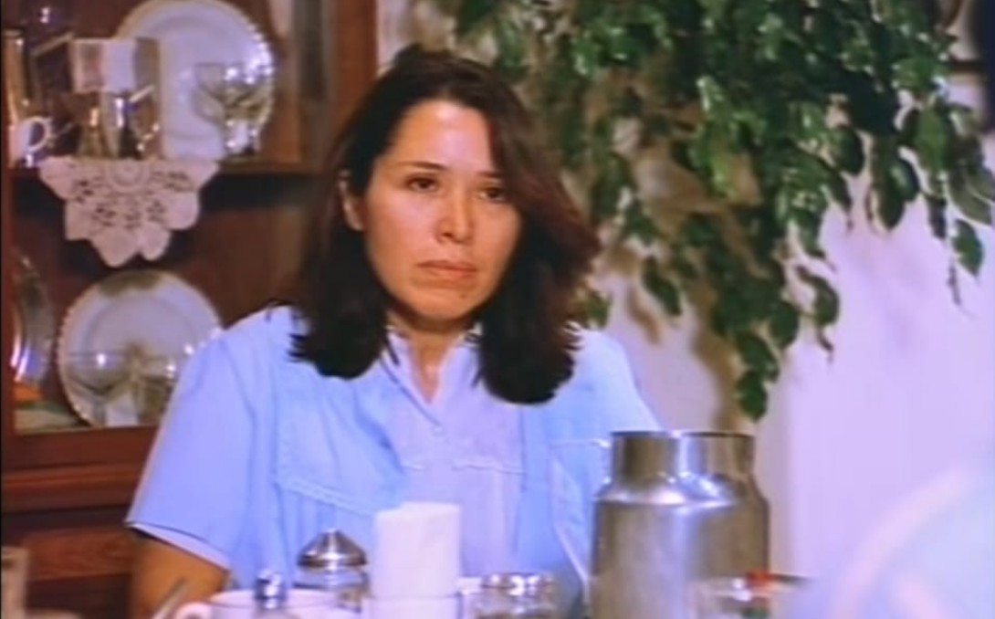 Esta película dirigida por Jorge Fons abordó de manera directa la masacre de Tlatelolco de 1968, un tema del que no se pudo hablar durante muchos años en México. Debido a su contenido, enfrentó numerosos obstáculos para poder estrenarse y solo pudieron hacerlo con la condición de eliminar escenas donde se mencionaba la participación de militares. Además, el final tuvo que ser modificado.