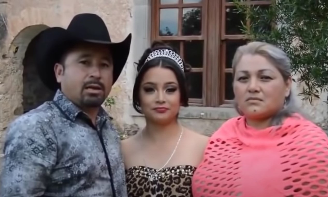Debido a que la invitación fue compartida en Facebook y no especificaba claramente quiénes estaban invitados, usuarios de internet comenzaron a crear eventos para acudir a los XV años de Rubí.
