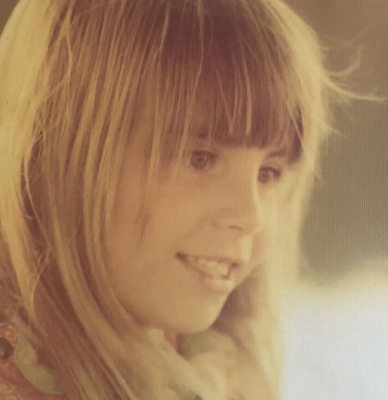 Sasha Sokol nació el 17 de junio de 1970 en la Ciudad de México y comenzó su carrera artística desde que era niña.