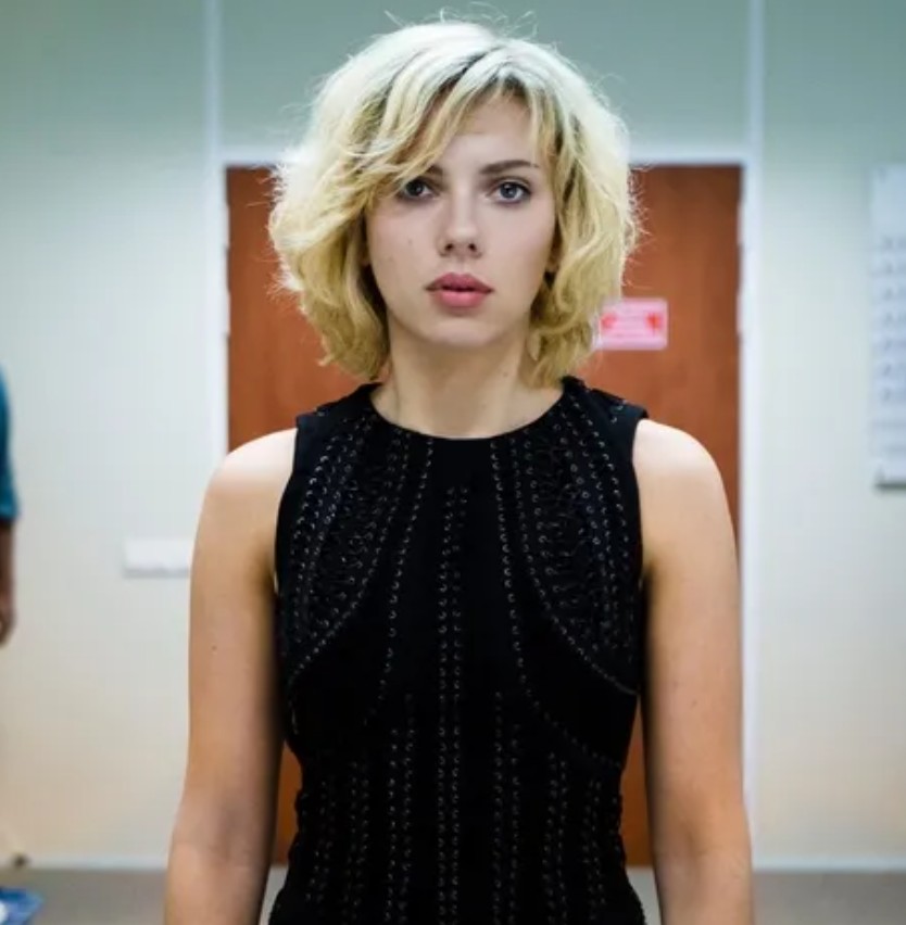 Ese mismo año se incorporó al Universo Cinematográfico de Marvel como Natasha Romanoff, mejor conocida como la Viuda Negra, personaje que interpretó durante nueve películas.