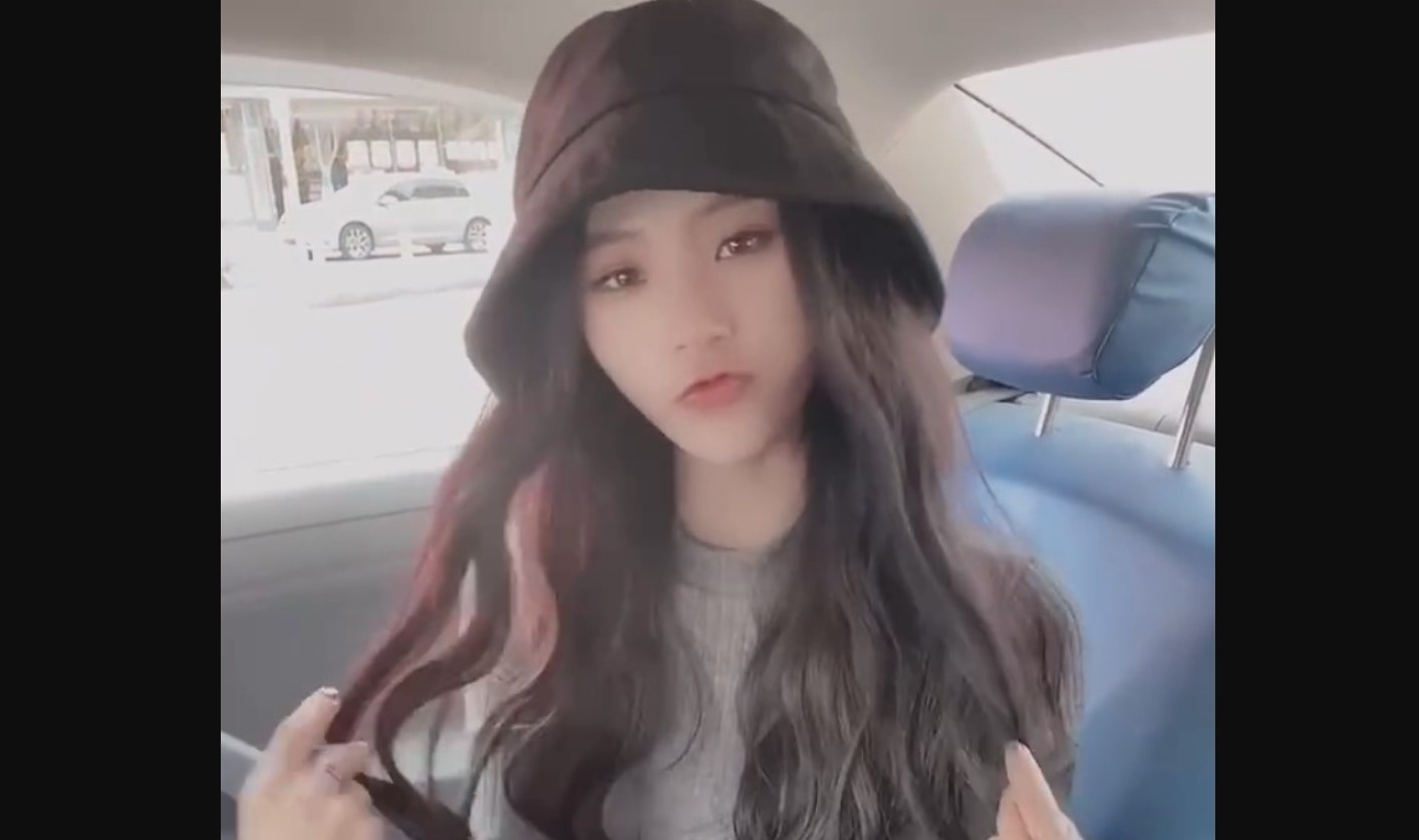 Su bajo perfil y la poca información sobre su vida privada han generado curiosidad entre los fans, quienes han creado múltiples páginas dedicadas a seguir su carrera y recordar su participación en la exitosa película.