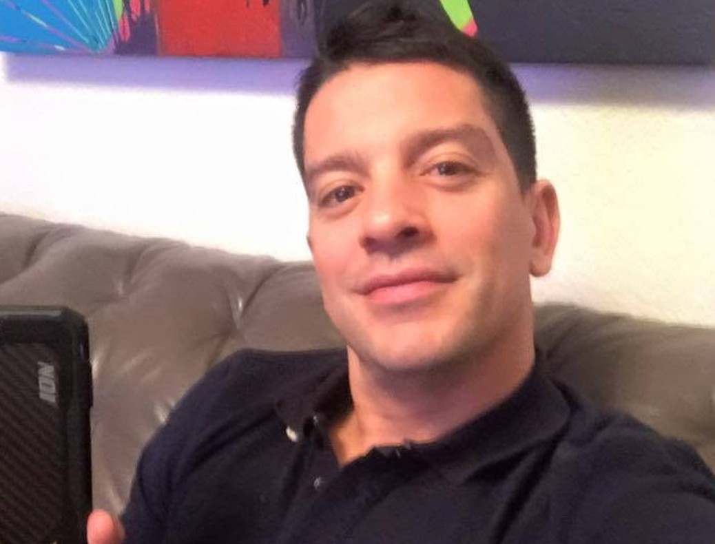 En 2016 se incorporó a Televisa con una participación en la telenovela "Mi marido tiene familia".