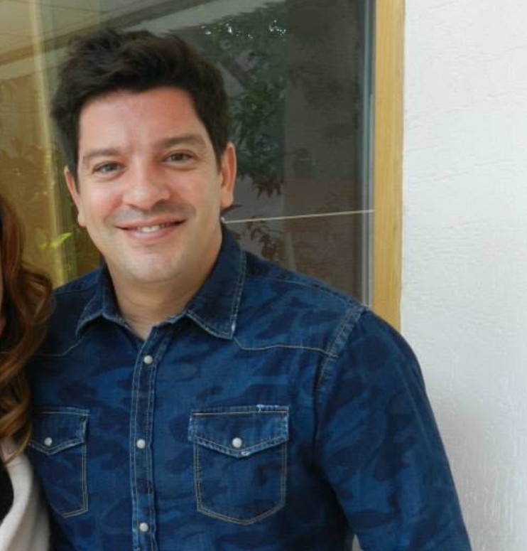 Durante el reality destacó con interpretaciones como "Alucinado", canción que se convirtió en uno de los mayores éxitos de su carrera.