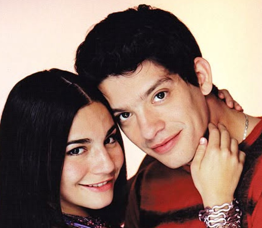 En 2002 alcanzó la fama nacional al participar en la primera generación de "La Academia", donde obtuvo el cuarto lugar de la competencia.