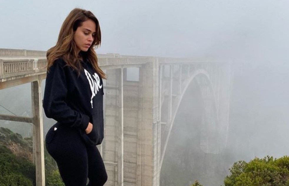 Yanet García dejó México para buscar nuevas oportunidades en Estados Unidos y el 31 de diciembre de 2019 debutó como conductora en la cadena Univisión, intentando consolidarse en el mercado hispano de televisión.